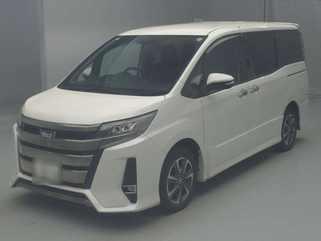 TOYOTA NOAH 2020