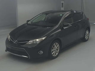 TOYOTA AURIS 2013