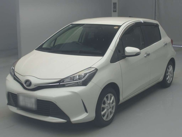 TOYOTA VITZ 2016