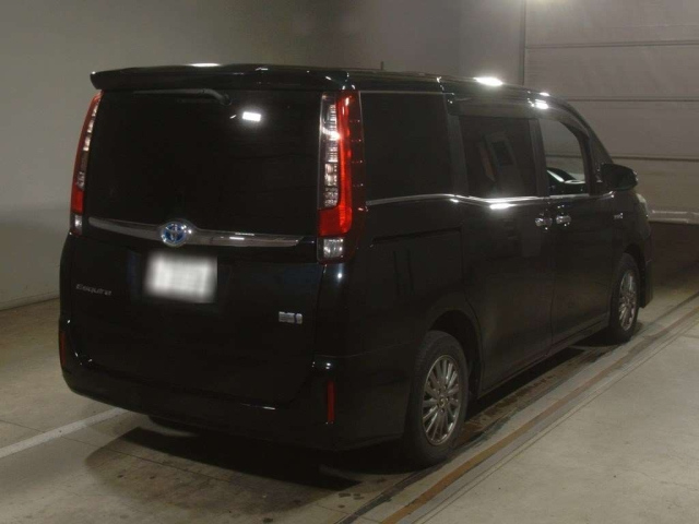 TOYOTA ESQUIRE 2015