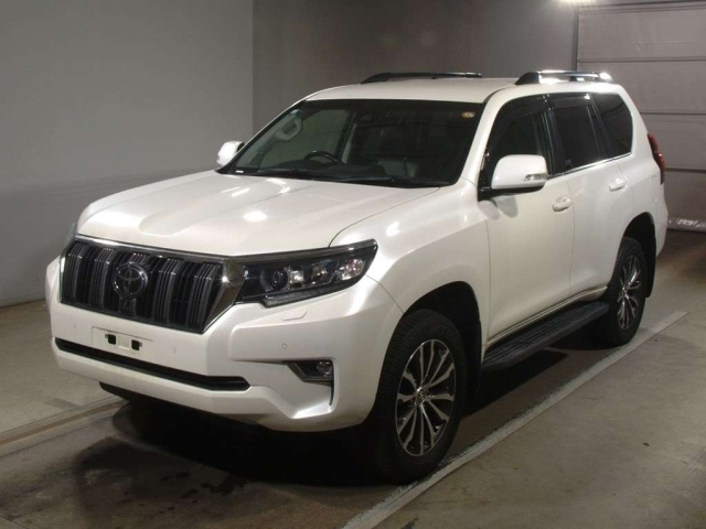 TOYOTA LAND CRUISER PRADO 2019