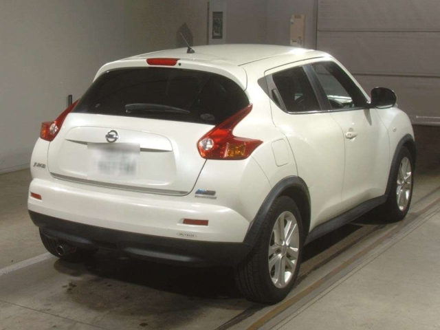 NISSAN JUKE 2012