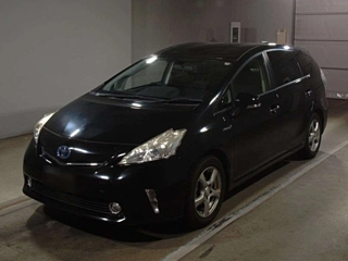 TOYOTA PRIUS ALPHA 2014