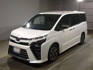 TOYOTA VOXY 2019