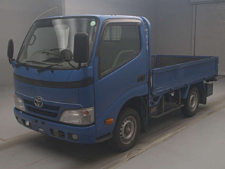 TOYOTA DYNA 2013