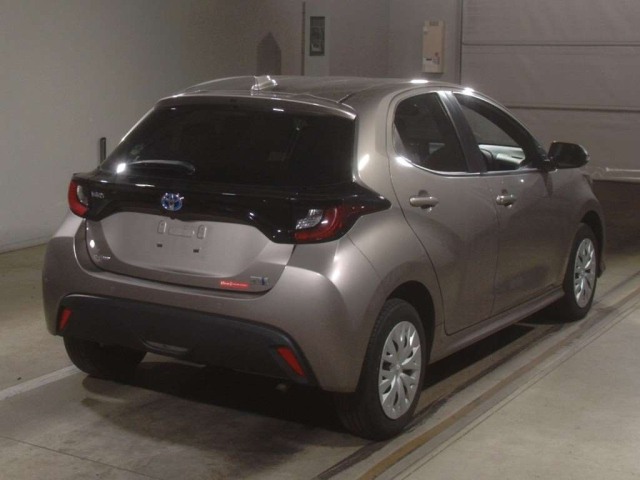 TOYOTA YARIS 2021