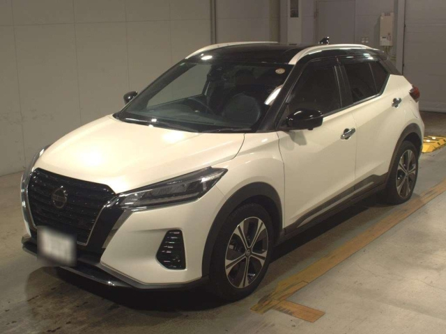 NISSAN KIX 2021