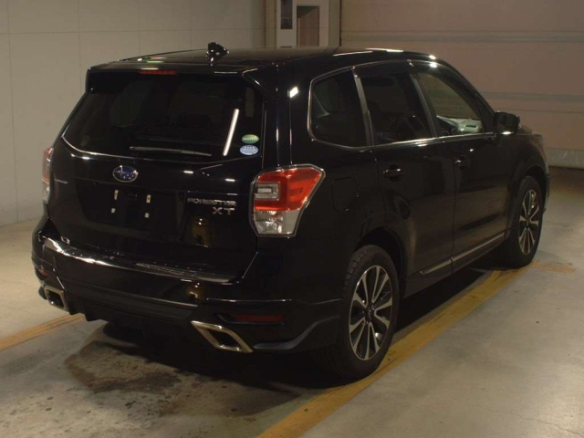 SUBARU FORESTER 2017