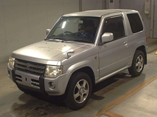MITSUBISHI PAJERO MINI 2010