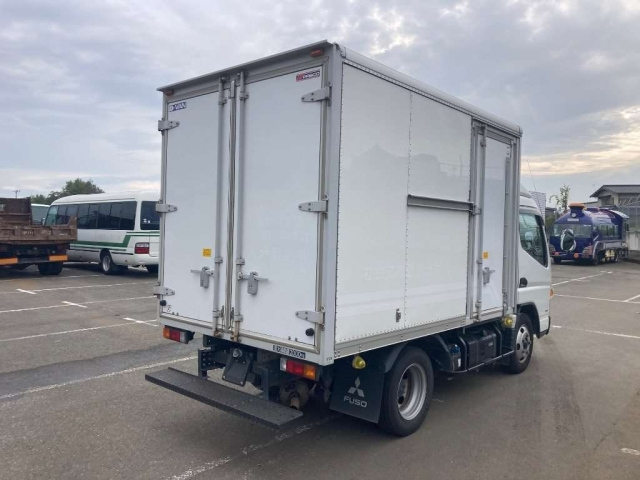 MITSUBISHI CANTER 2019