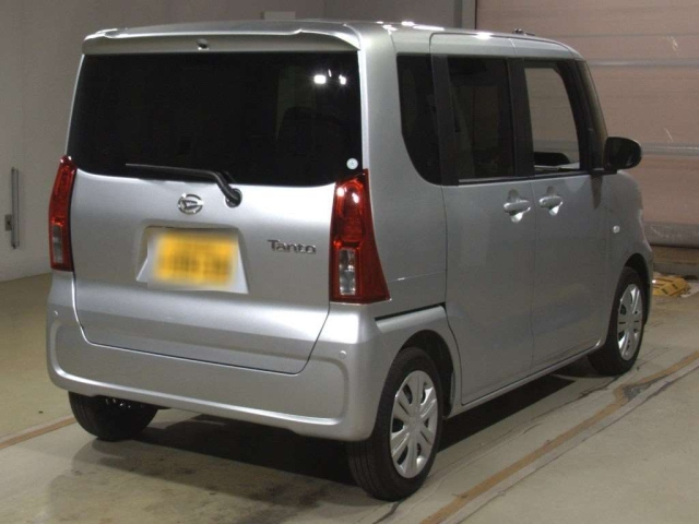 DAIHATSU TANTO 2024