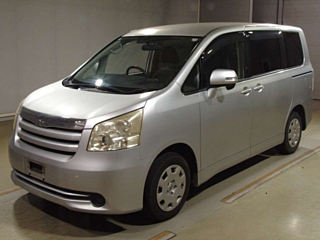 TOYOTA NOAH 2008