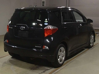 TOYOTA RACTIS 2013
