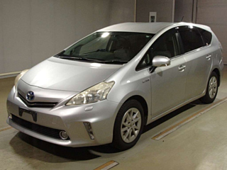 TOYOTA PRIUS ALPHA 2012