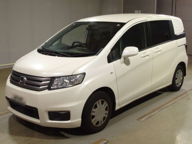 HONDA FREED 2010