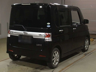 DAIHATSU TANTO 2010