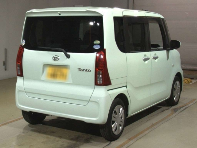 DAIHATSU TANTO 2019