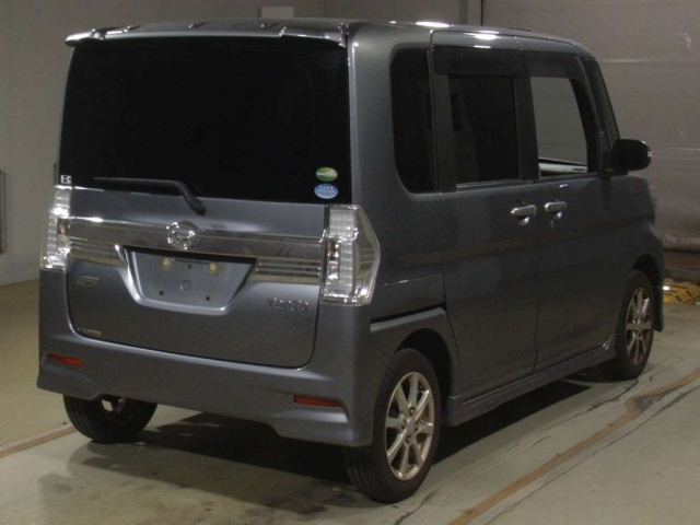 DAIHATSU TANTO 2014