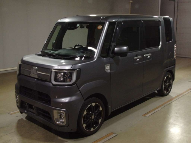DAIHATSU WAKE 2019
