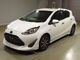TOYOTA AQUA 2018