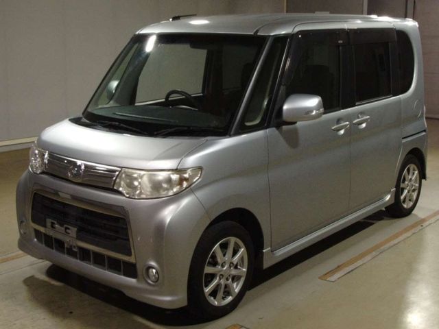 DAIHATSU TANTO 2013
