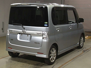 DAIHATSU TANTO 2013