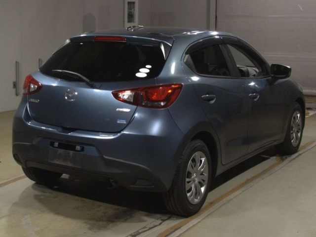 MAZDA DEMIO 2015