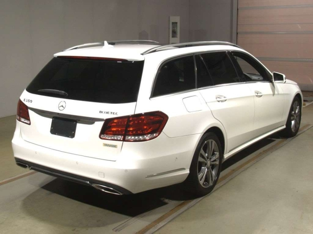 MERCEDES BENZ E CLASS WAGON 2014