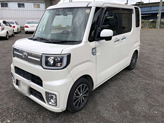 TOYOTA PIXIS MEGA 2018