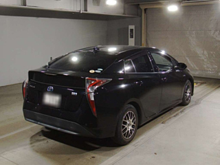 TOYOTA PRIUS 2016
