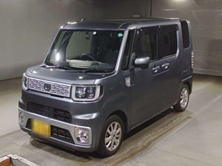 DAIHATSU WAKE 2015