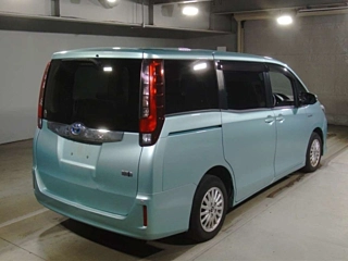 TOYOTA NOAH 2016