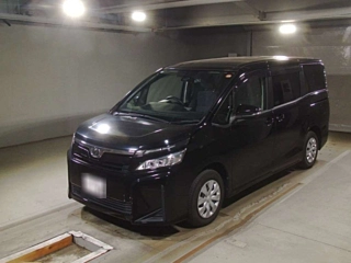 TOYOTA VOXY 2019