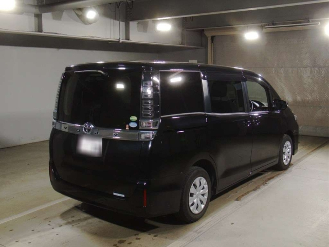 TOYOTA VOXY 2019