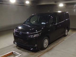 TOYOTA VOXY 2014