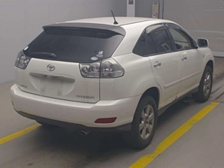 TOYOTA HARRIER 2011