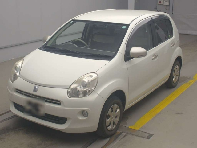 TOYOTA PASSO 2010
