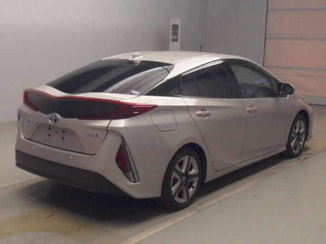 TOYOTA PRIUS PHV 2017