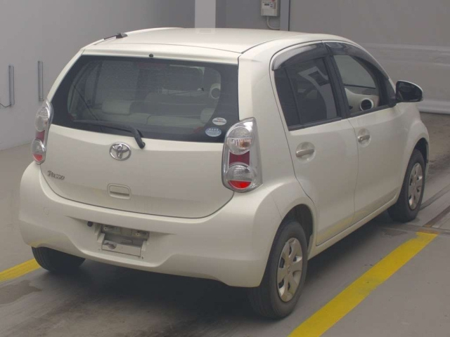 TOYOTA PASSO 2010