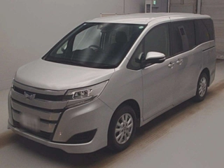 TOYOTA NOAH 2021