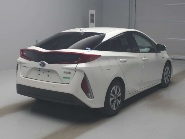 TOYOTA PRIUS PHV 2017