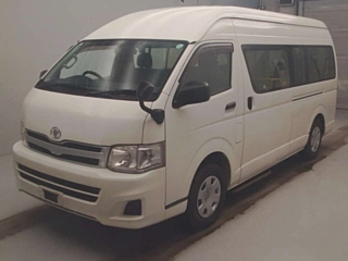 TOYOTA HIACE 2013