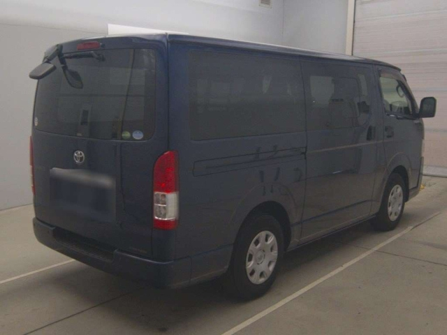 TOYOTA HIACE VAN 2020