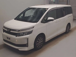 TOYOTA VOXY 2016