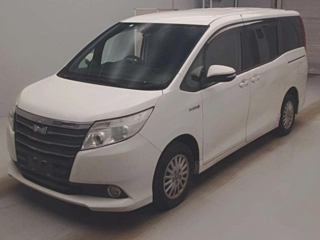 TOYOTA NOAH 2016