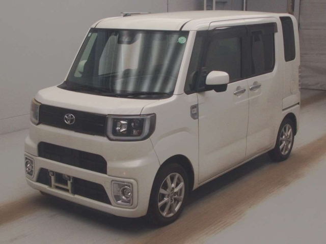 TOYOTA PIXIS MEGA 2019