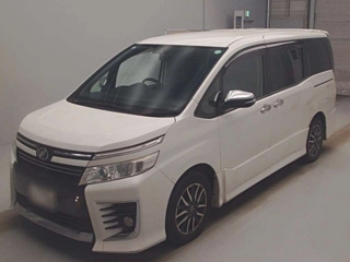 TOYOTA VOXY 2015