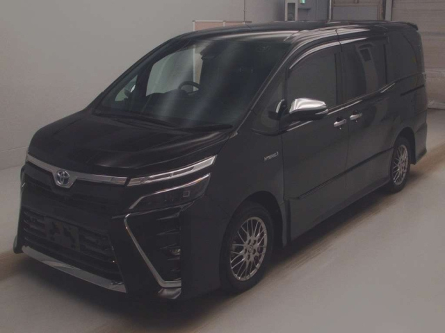 TOYOTA VOXY 2019