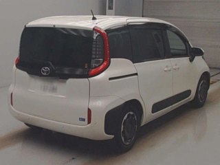TOYOTA SIENTA 2023