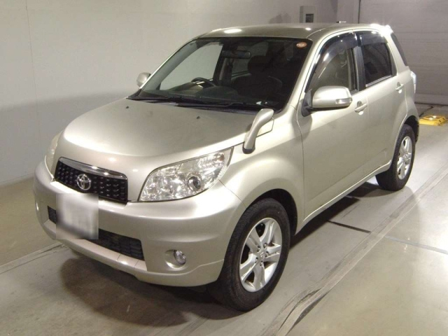 TOYOTA RUSH 2012